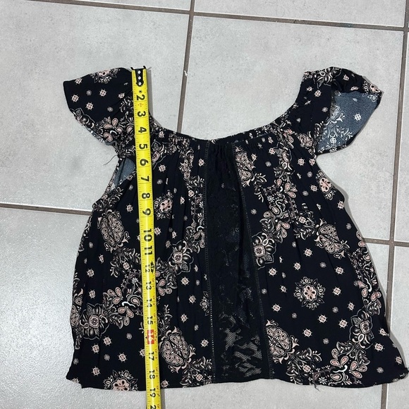 Forever 21 Women Black Top Blouse Open Back Size M. - Picture 7 of 8